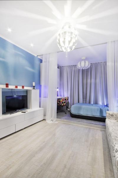 Látványos világítás - nappali ötlet, modern stílusban