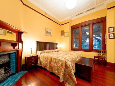 Kandalló a lakás dísze5 - háló ötlet, modern stílusban