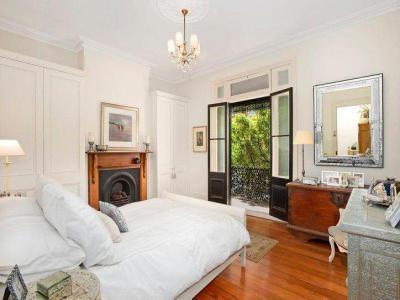 Kandalló a lakás dísze8 - háló ötlet, klasszikus stílusban