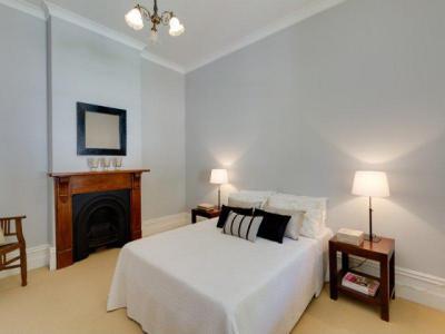 Kandalló a lakás dísze10 - háló ötlet, modern stílusban