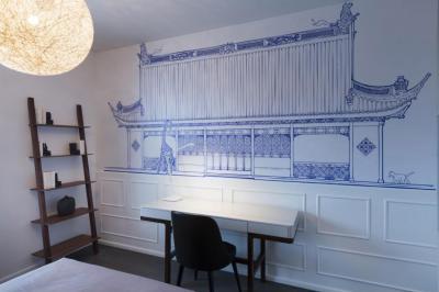 Látványos faldekoráció - dolgozószoba ötlet, modern stílusban