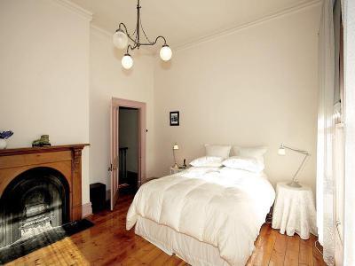 Kandalló a lakás dísze36 - háló ötlet, modern stílusban