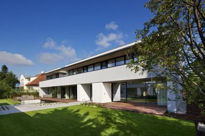 Modern lakóház - homlokzat ötlet, modern stílusban