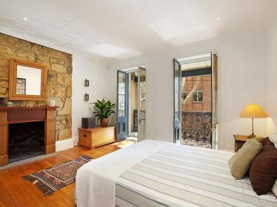 Kandalló a lakás dísze37 - háló ötlet, modern stílusban