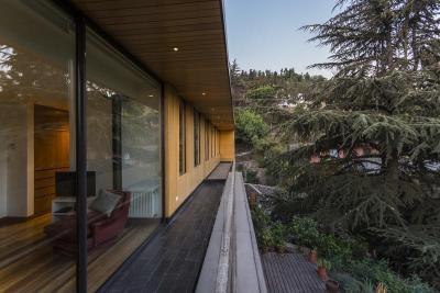 Keskeny terasz - erkély / terasz ötlet, modern stílusban