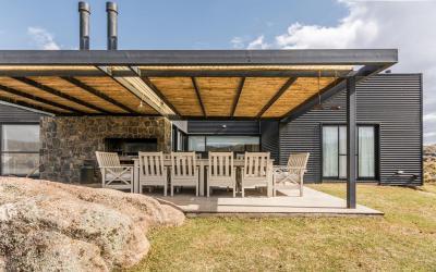 Fedett terasz - erkély / terasz ötlet, modern stílusban