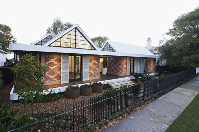 Dekoratív homlokzat - homlokzat ötlet, modern stílusban