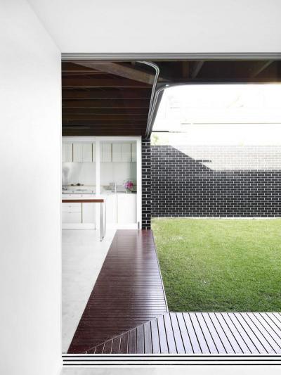 Kertre nyíló belső tér - belső továbbiak ötlet, modern stílusban