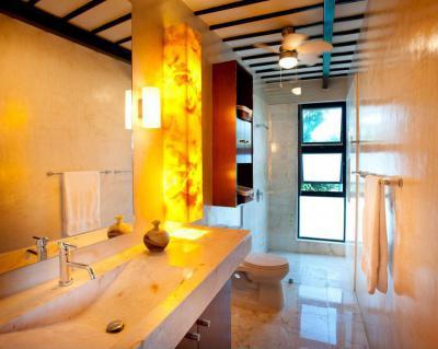 Látványos világítás a fürdőben - fürdő / WC ötlet, modern stílusban