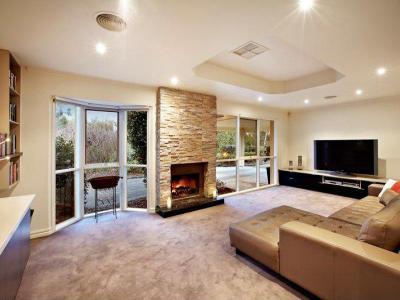 Kandalló a lakás dísze55 - nappali ötlet, modern stílusban