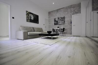 Halvány szürke nappali - nappali ötlet, modern stílusban