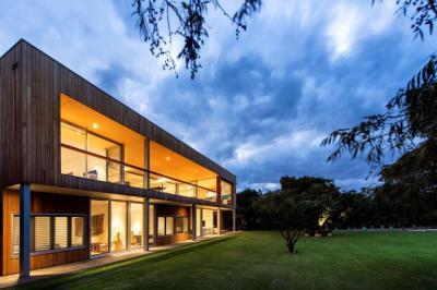 Modern lakóház - homlokzat ötlet, modern stílusban