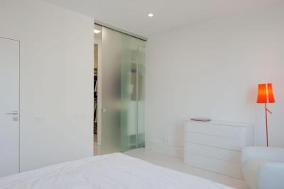 Fehér hálószoba - háló ötlet, modern stílusban