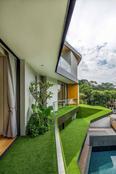 Fűvel benőtt erkély - erkély / terasz ötlet, modern stílusban