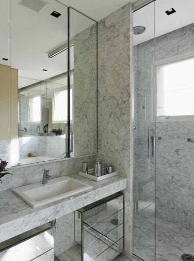 Márvány a fürdőben - fürdő / WC ötlet, modern stílusban