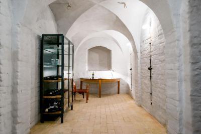 Bortárolás - belső továbbiak ötlet, modern stílusban