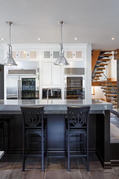 Elegáns konyha - konyha / étkező ötlet, klasszikus stílusban