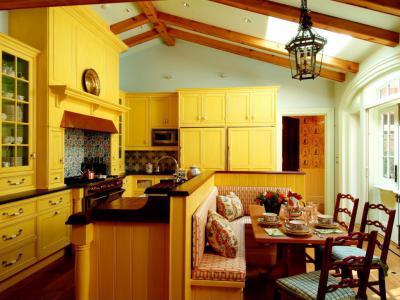 Kis sárga konyha - konyha / étkező ötlet, rusztikus stílusban