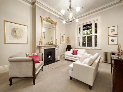 Kandalló a lakás ékessége33 - nappali ötlet, klasszikus stílusban