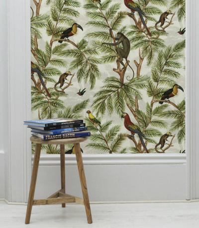 Dzsungel-mintás tapéta - nappali ötlet