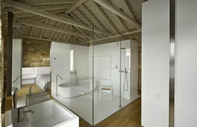 Üvegfalú fürdőszoba - fürdő / WC ötlet, modern stílusban