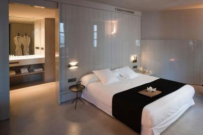 Hálószoba fürdővel - háló ötlet, modern stílusban