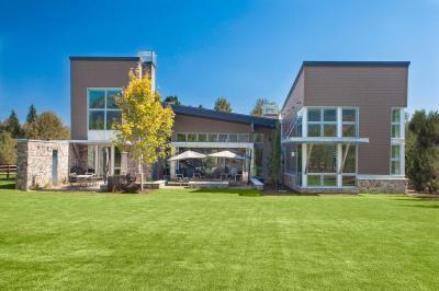 Téglával burkolt homlokzat - homlokzat ötlet, modern stílusban