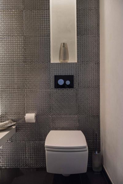 Dekoratív csempe - fürdő / WC ötlet, modern stílusban