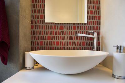 Dekoratív csempe - fürdő / WC ötlet, modern stílusban