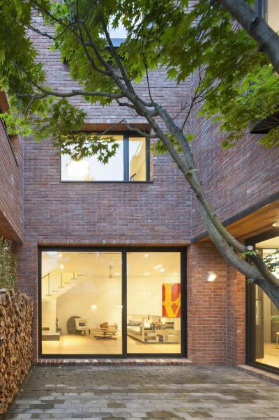 Tégla homlokzat - homlokzat ötlet, modern stílusban