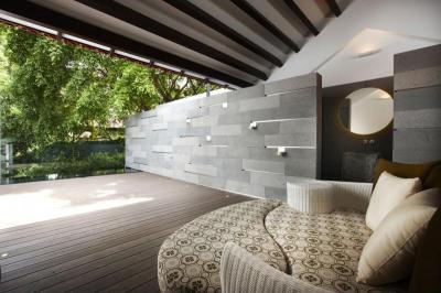 Fedett terasz - erkély / terasz ötlet, modern stílusban