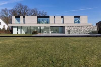 Modern lakóház - homlokzat ötlet, modern stílusban