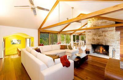 Nappali kandallóval - nappali ötlet, modern stílusban