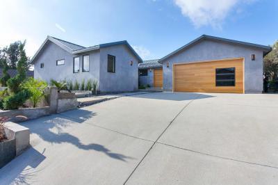 Modern garázsbejárat - homlokzat ötlet, modern stílusban