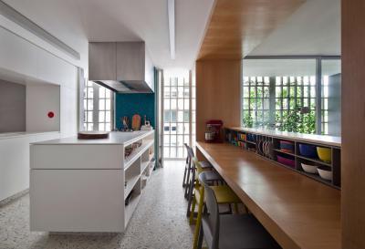 Fehér konyhabútor - konyha / étkező ötlet, modern stílusban