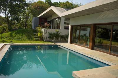 Terasz medencével - erkély / terasz ötlet, modern stílusban