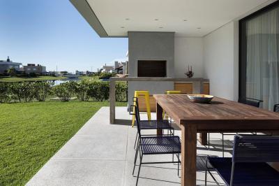 Teraszon terítve - erkély / terasz ötlet, modern stílusban