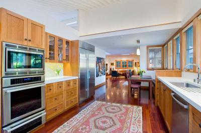 Szőnyeg a konyhában - konyha / étkező ötlet, modern stílusban