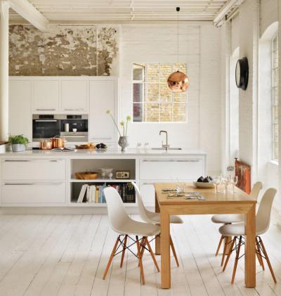Fehér tágas konyha - konyha / étkező ötlet, modern stílusban