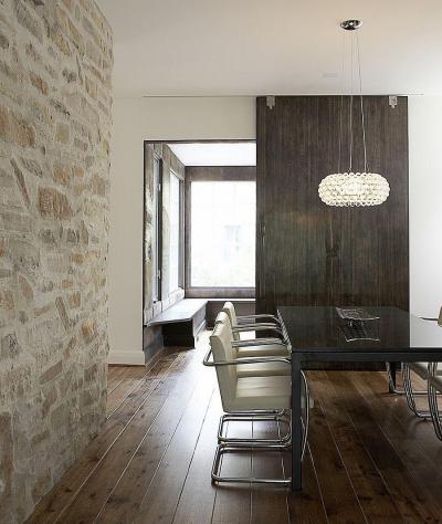 Modern és rusztikus találkozása - konyha / étkező ötlet, modern stílusban