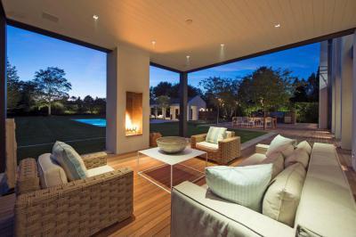 Kandalló a teraszon - erkély / terasz ötlet, modern stílusban