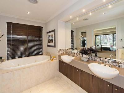 Gyönyörű fürdőszoba28 - fürdő / WC ötlet, modern stílusban