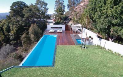 Terasz medencével - erkély / terasz ötlet, modern stílusban