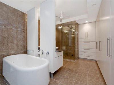 Gyönyörű fürdőszoba32 - fürdő / WC ötlet, modern stílusban