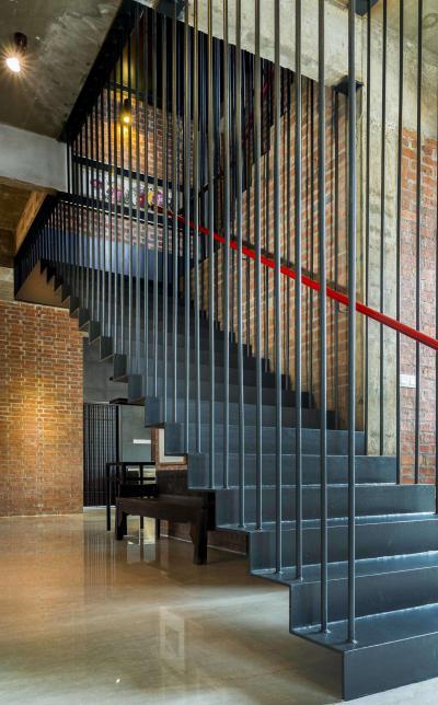 Lépcsőfeljáró - belső továbbiak ötlet