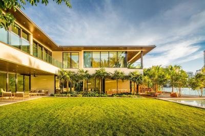 Modern lakóház - homlokzat ötlet, modern stílusban