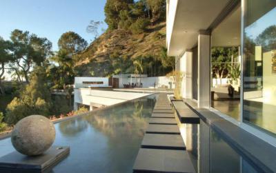 Medence az erkélyen - medence / jakuzzi ötlet, modern stílusban