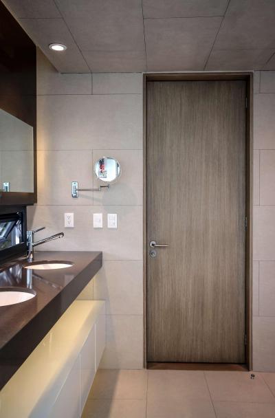 Modern fürdőszoba - fürdő / WC ötlet, modern stílusban