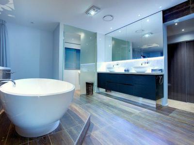 Fürdőkád kavalkád20 - fürdő / WC ötlet