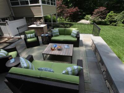 Tágas terasz - erkély / terasz ötlet, modern stílusban